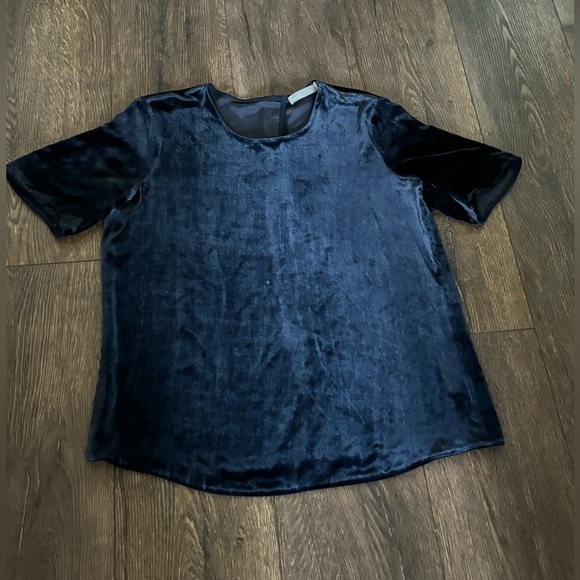 VINCE Women’s Navy Midnight Blue Velvet Top Blouse Short Sleeve Size Small - Picture 6 of 11